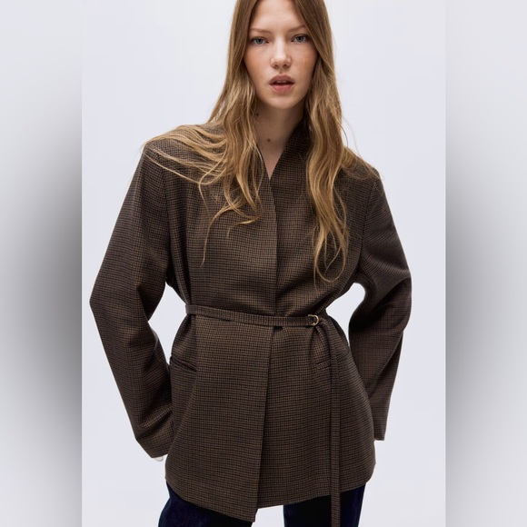 H&M Jackets & Blazers - H&M Brown Houndstooth Belted Jacket